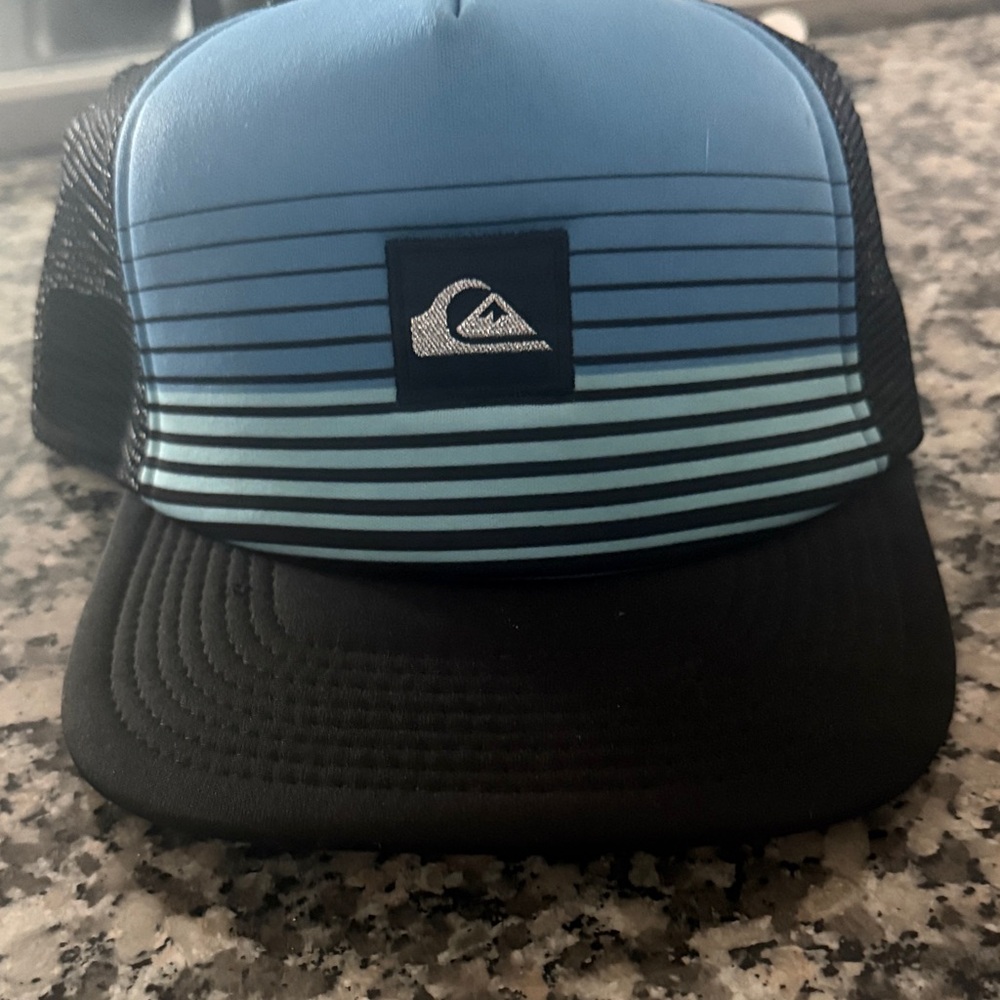 Youth Quiksilver Blue Gradient Striped Trucker Cap